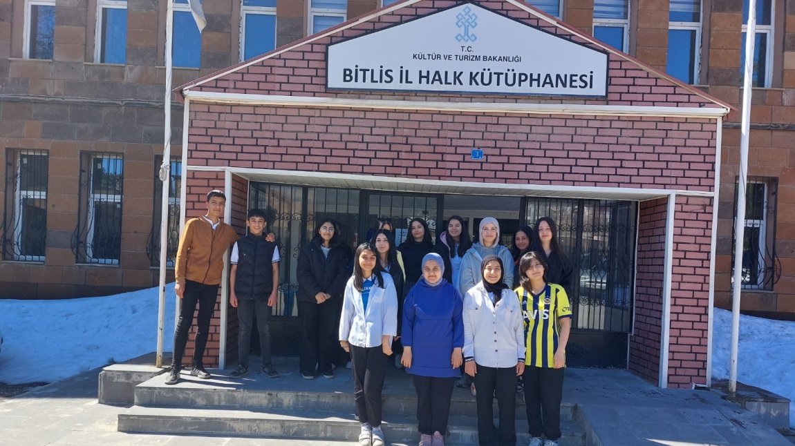 Bitlis Lisesi Kütüphane Ziyareti
