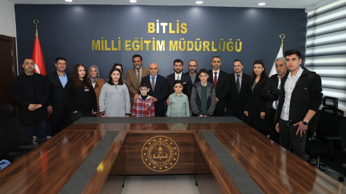 Sağlıklı Nesil Sağlıklı Gelecek Yarışmasında Bitlis Lisesi'ne İki Ödül 